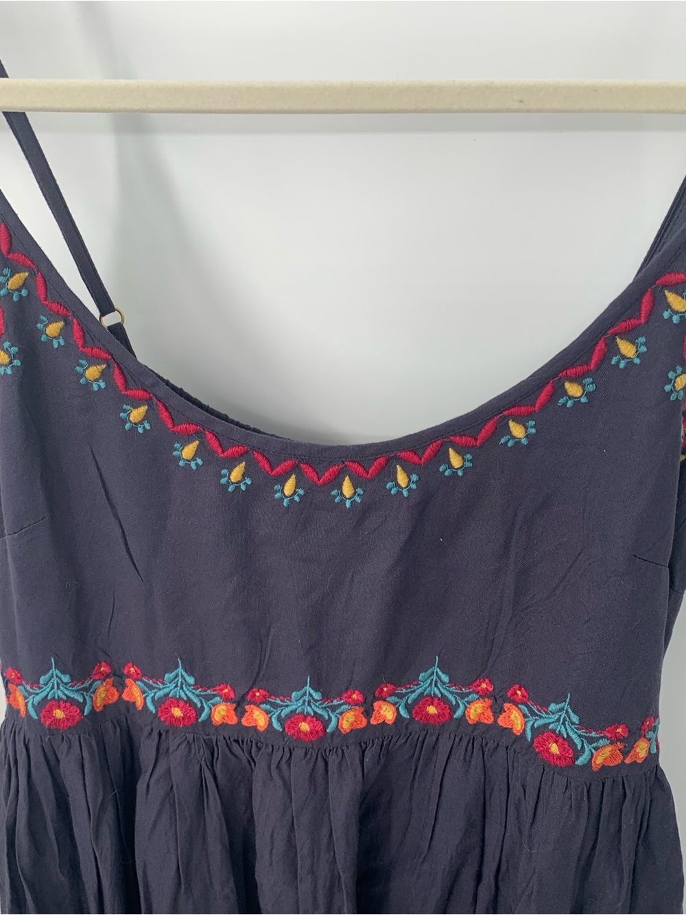 Natural Life Women’s Gray Multicolor Floral Embroidered Boho Dress Size S - Picture 3 of 8